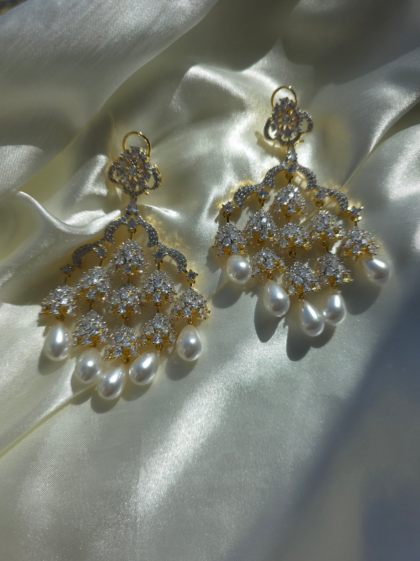 Noorie Pearl Drops-Gold