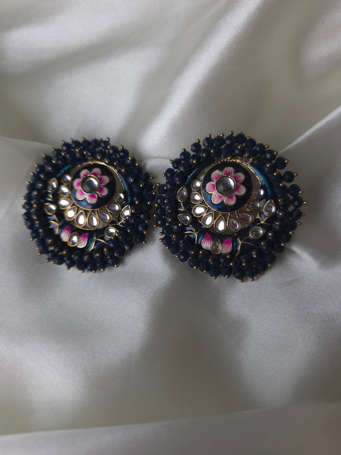 Ayla Meenakari Kundan Studs