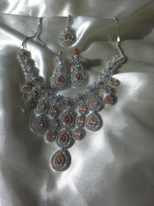 Zareen Champagne Crystal Set