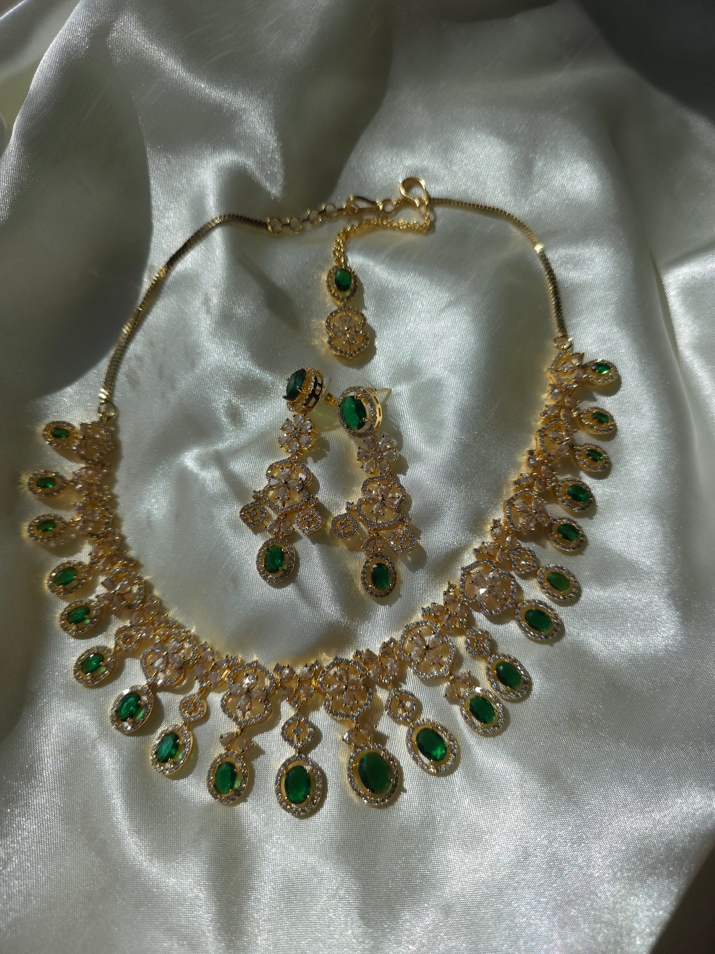 Zarmina Emerald Glow Set