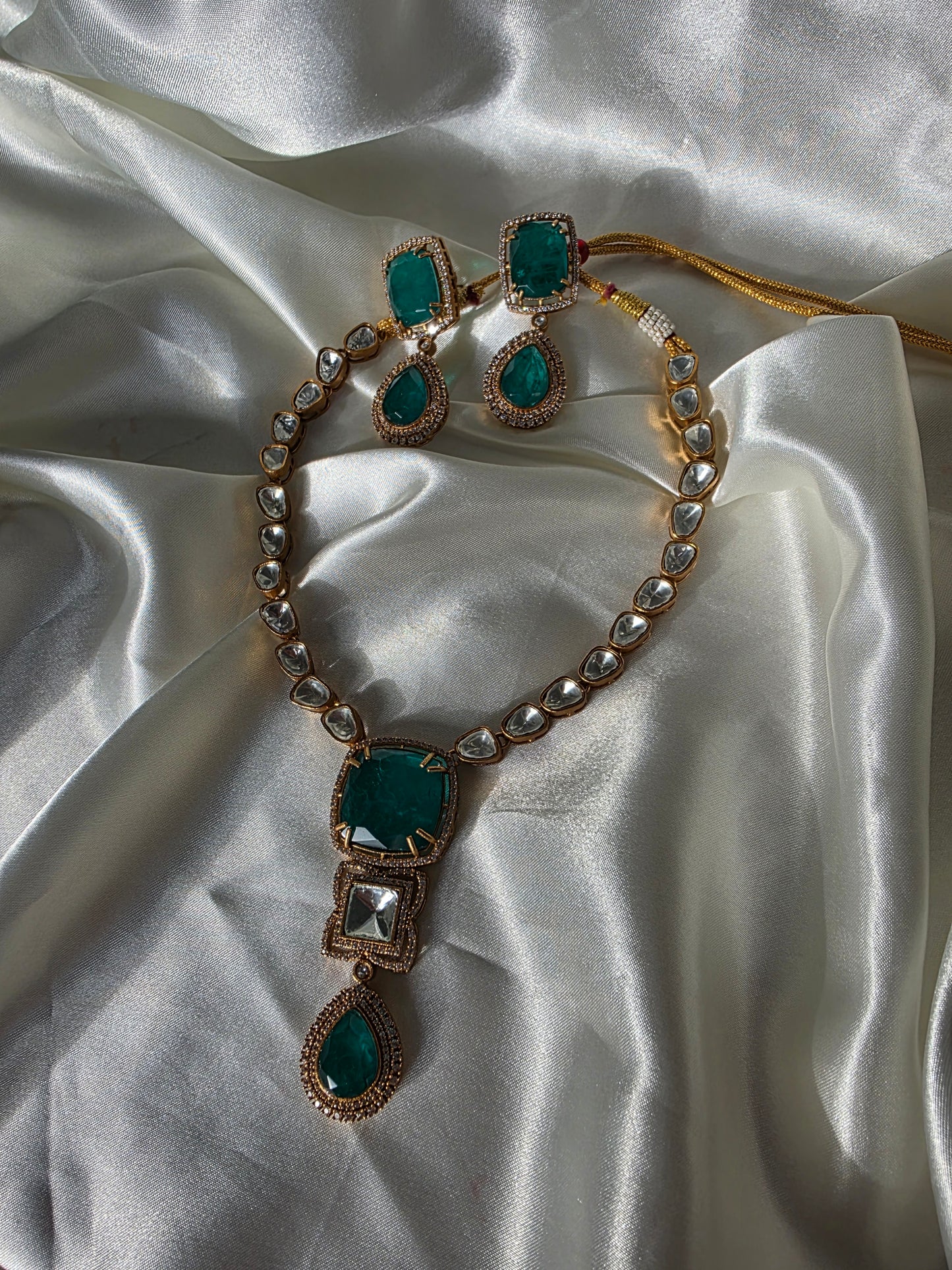 Khanoor Meher Emerald Set