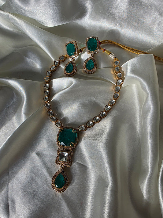 Khanoor Meher Emerald Set