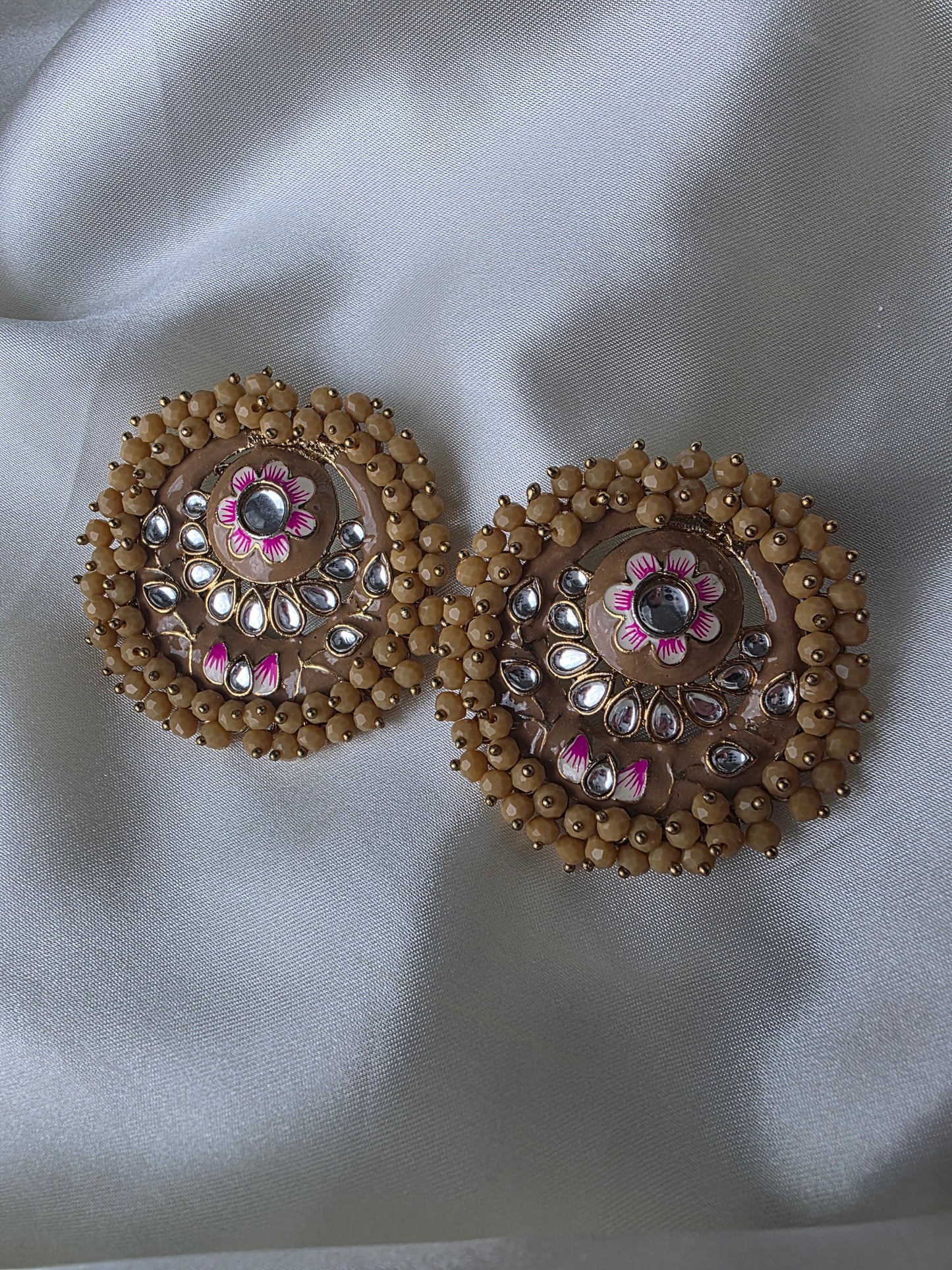 Ayla Meenakari Kundan Studs