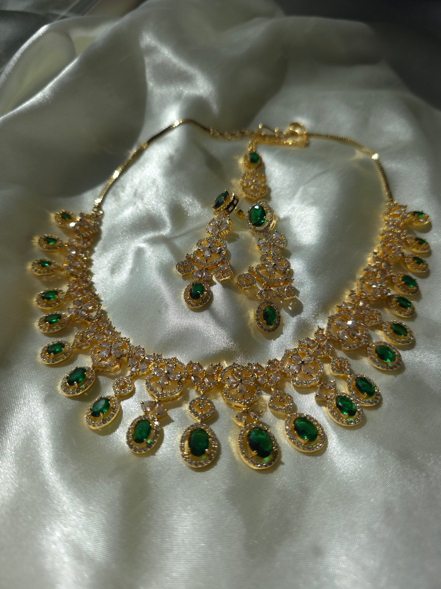 Zarmina Emerald Glow Set